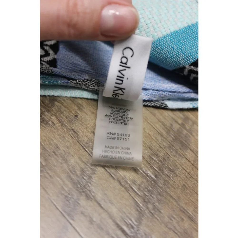 Calvin Klein‎ women's woven striped lightweight long wrap scarf